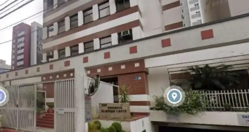 ÓTIMA LOCALIZAÇÃO - CONJUNTO COMERCIAL ÁLUGA-SE ....