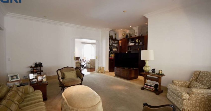 JARDINS 4 SUITES 8 VAGAS