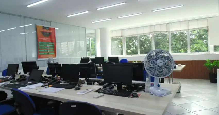 Sala comercial com 4 salas à venda na Avenida Santo Amaro, 3330, Brooklin Paulista, São Paulo