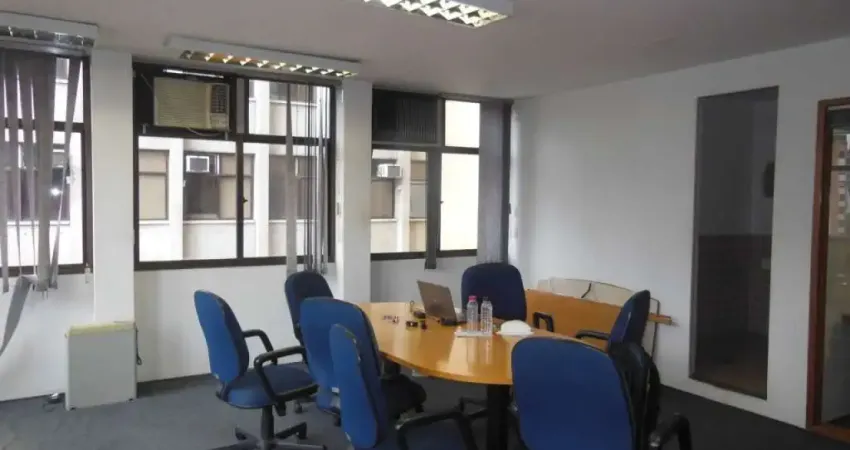 Espaçoso conjunto no melhor ponto da vila olímpia: 125m², 3 vagas.