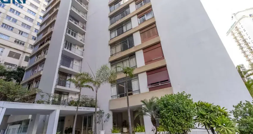 Apto p/ venda c/ 176 m.au, com 3 suítes, 1 sendo master, lavabo, varanda, 2 vagas determinadas.