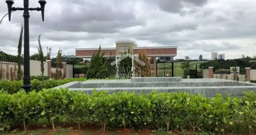 Terreno de 300m com ótima localização e topografia no condomínio london park