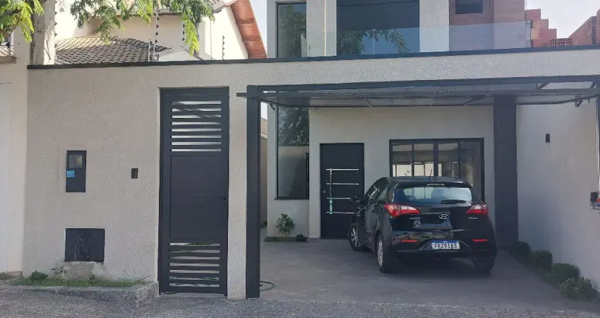 Linda Casa bem localizada no melhor bairro da região