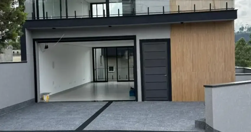 Excelente prédio comercial disponível para venda e locação no Portal dos Ipês em Polvilho