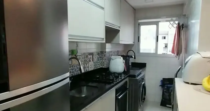 Apartamento 3 dormitórios, sendo 1 suíte.  Garagem coberta. Portal dos Ipês.