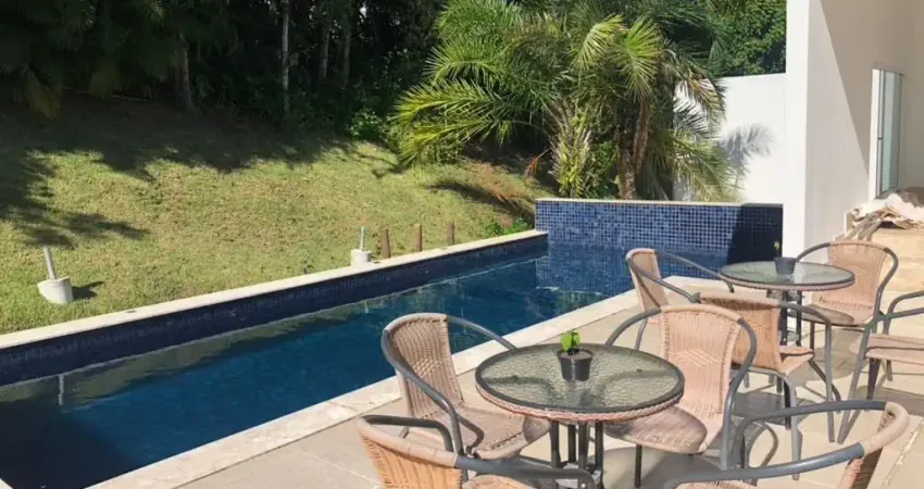 Casa em condomínio fechado com 4 quartos à venda na Residencial Itapuã, Alphaville I, Salvador