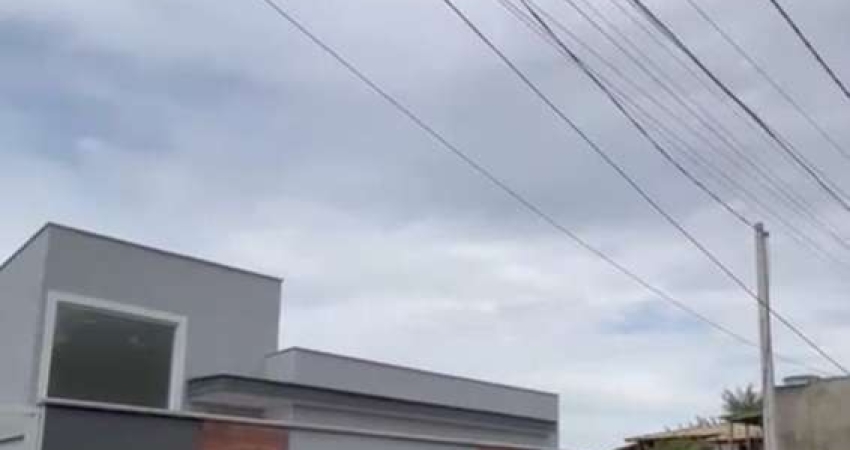 Casa à venda por R$ 380.000,00 - Enseada das Gaivotas - Rio das Ostras/RJ