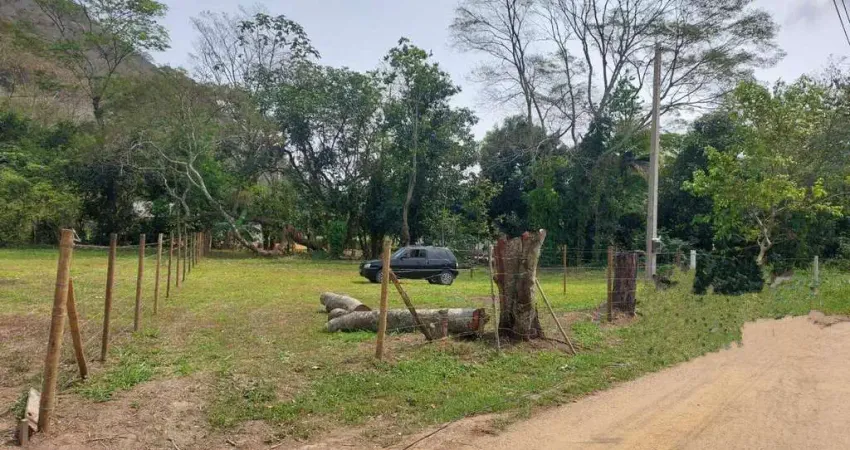 Terreno à venda na Estrada da Fazenda Dois Irmãos, Cantagalo, Rio das Ostras