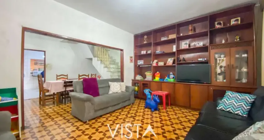 Casa assobradada - 4 dormitórios -  5 banheiros - 2 vagas de garagem + ponto comercial