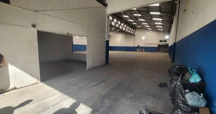Galpão/Depósito/Armazém e 2 banheiros para Alugar, 1600 m² por R$ 30.000/Mês