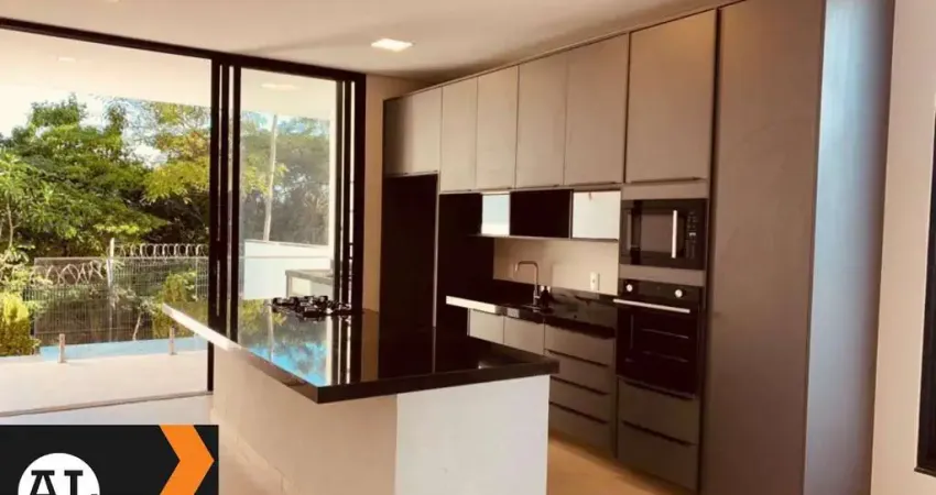 Casa térrea à venda no Residencial Cyrela Esplanada com 3 suítes e piscina escritório 185 m2