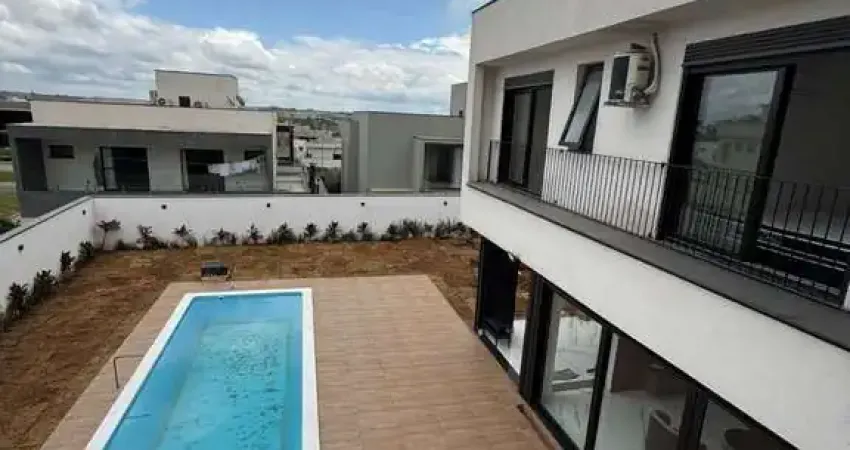 Casa sobrado para locação ou venda no alphaville nova esplanada 3 com 3 suítes, pacote com iptu e condomínio 13.000,00