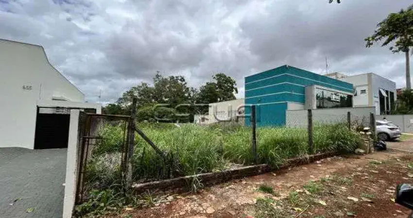 Terreno à venda na Rua Martin Luther King, 665, Lago Parque, Londrina