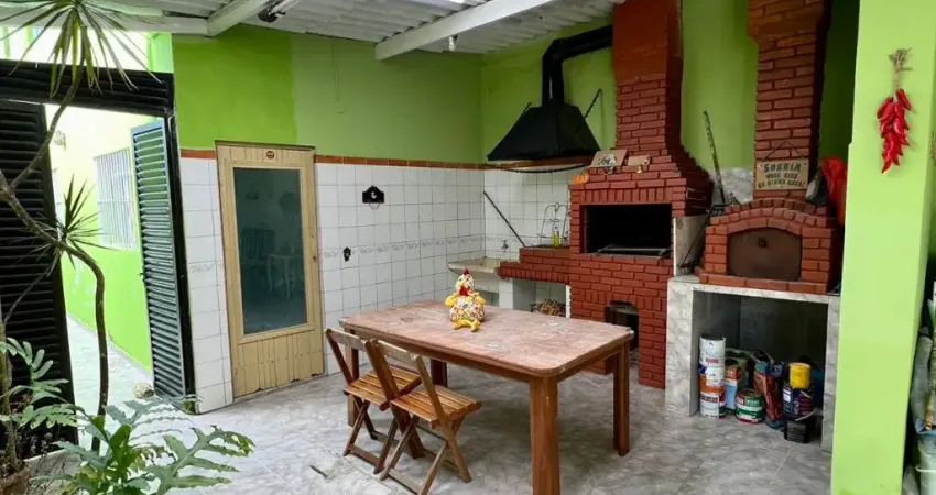 Sobrado, 4 Dorms à Venda, Suarão, por R$ 319.900,00