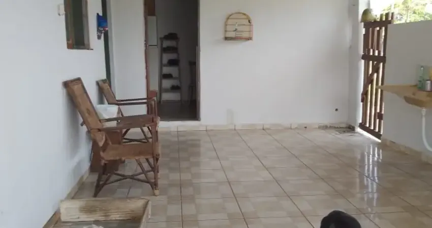 Casa Térrea, 2 Dorms à Venda, Balneário Gaivotas , 154 m²