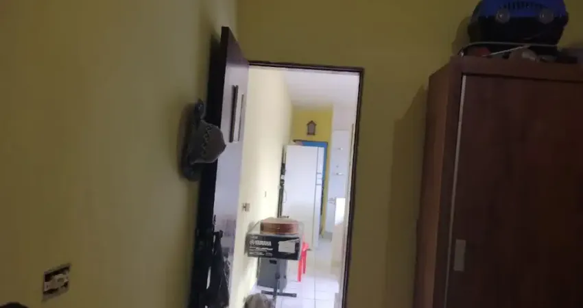 Casa Térrea, 2 Dorms à Venda, Balneário Itaguaí, por R$ 200.000,00