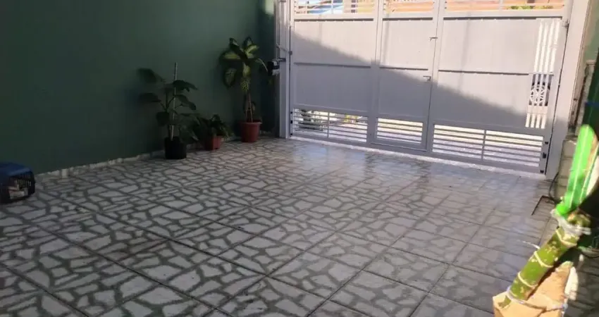 Sobrado, 3 Dorms à Venda, Jardim Santana, por R$ 330.000,00