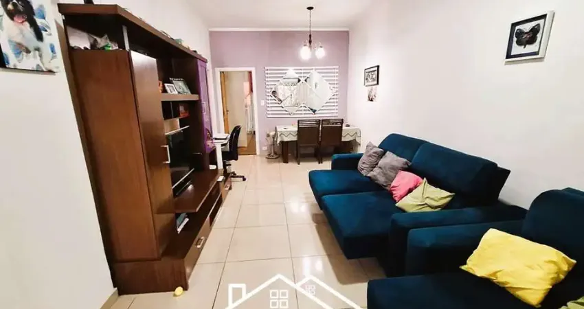 Casa térrea à venda no jardim marajoara, com 2 dormitórios, suíte, e 4 vagas de garagens.