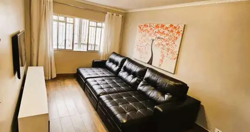 Sobrado à venda com 3 dormitórios, suíte, e 2 vagas de garagens, no jardim prudência