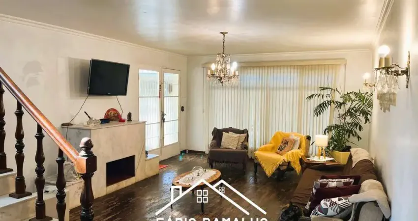 Sobrado de esquina à venda, em veleiros, com 3 dormitórios, e 3 vagas de garagens.