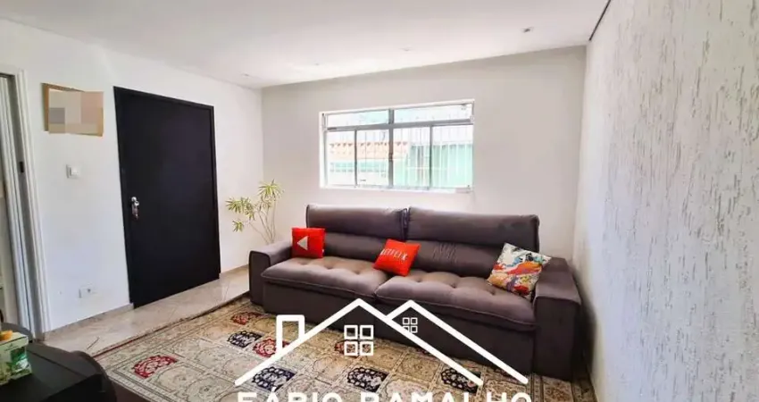 Casa térrea com 2 dormitórios, suíte, e 6 vagas de garagens, na city campo grande