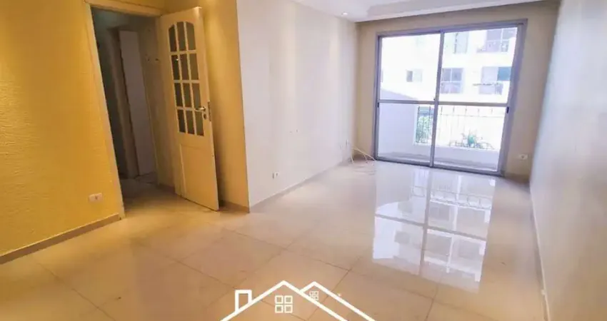 Apartamento com 2 dormitórios, varanda, e vaga de garagem. jardim marajoara