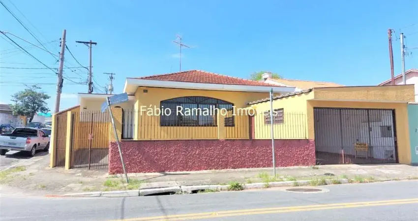 Casa para venda com 3 dormitórios, suíte, e 5 vagas de garagens. campo grande