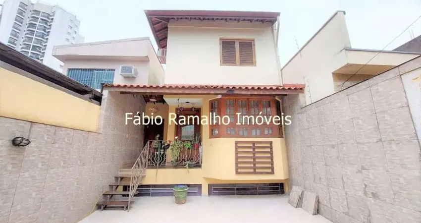 Sobradão localizado entre a estação alto do ipiranga e sacomã.