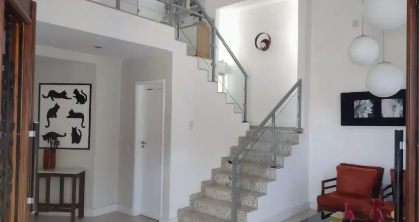 Casa Duplex, 3 quartos , 231 m² à venda  em Piratininga -Niterói/RJ.