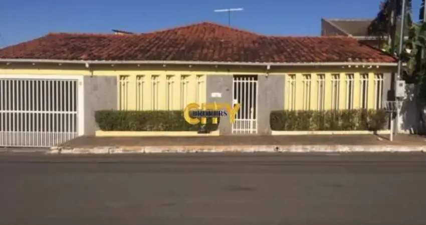 Casa com 4 quartos à venda na Avenida Brasil, CPA II, Cuiabá