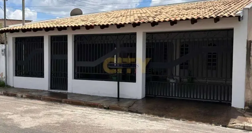 Casa com 3 quartos à venda na Rua Sebastião Pereira da Silva, Cristo Rei, Várzea Grande