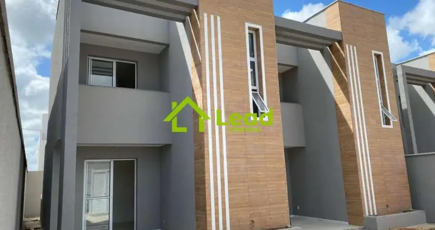 Casa Duplex com 03 Suítes á Venda em Eusébio- Ceará