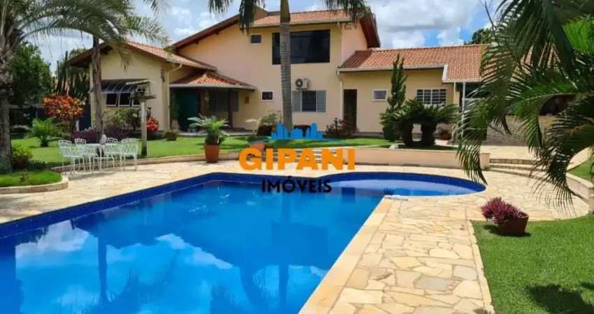 Excelente Casa a Venda em Condomínio Fechado em Holambra