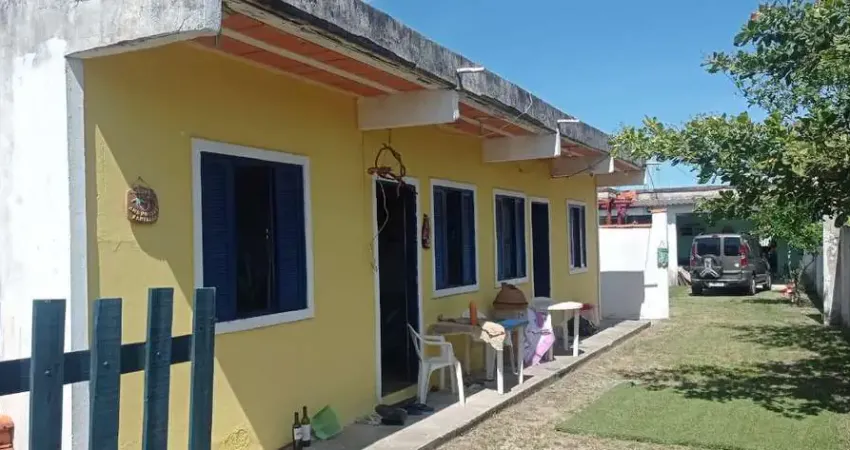 Casa 2 dormitórios para Venda em Arraial do Cabo, Caiçara, 2 dormitórios, 2 banheiros, 2 vagas