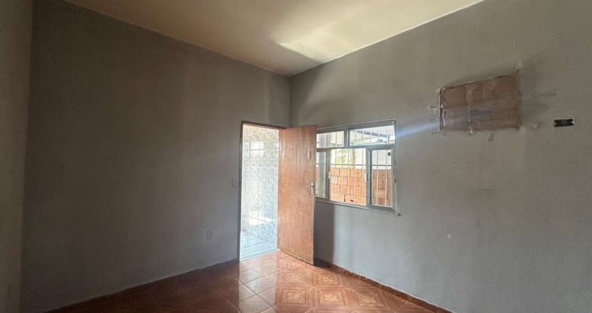 Kitnet para Locação em Duque de Caxias, Jardim das Oliveiras, 1 dormitório, 1 banheiro