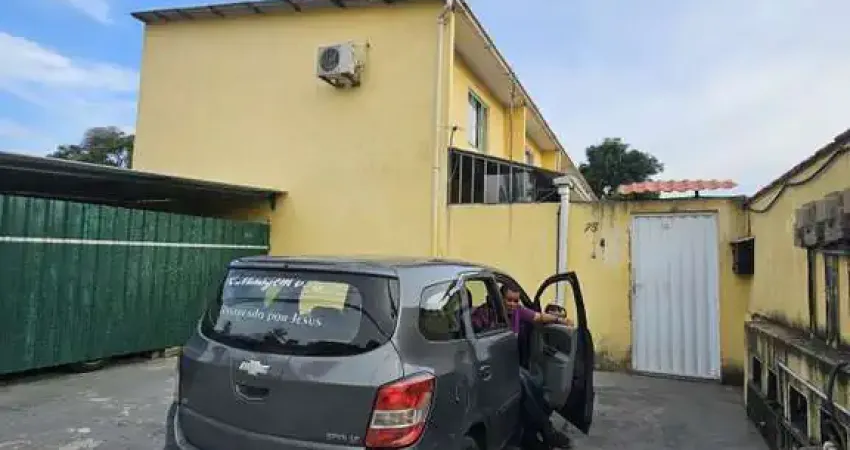 Casa Duplex para Venda em Duque de Caxias, Jardim Glória, 2 dormitórios, 1 suíte, 1 banheiro