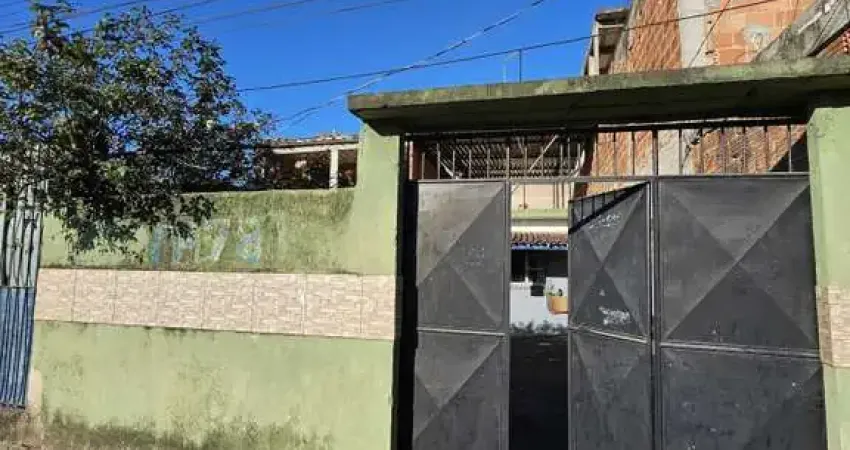 Casa para Venda em Duque de Caxias, São Bento, 1 dormitório, 1 banheiro, 1 vaga