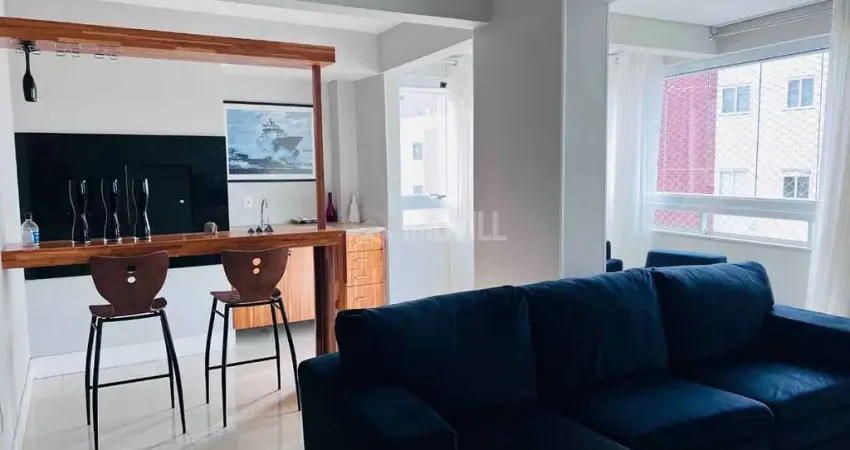 Excelente apartamento mobiliado e equipado pronto para morar com 01 suíte e 02 demi-suítes.