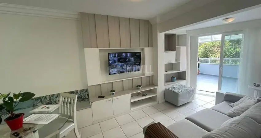 Apartamento diferenciado com piscina privativa pronto para morar.