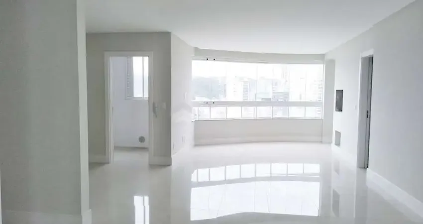 Novo sem uso - excelente apto com 2 suítes + 2 demi-suítes e 3 vagas com lazer completo.