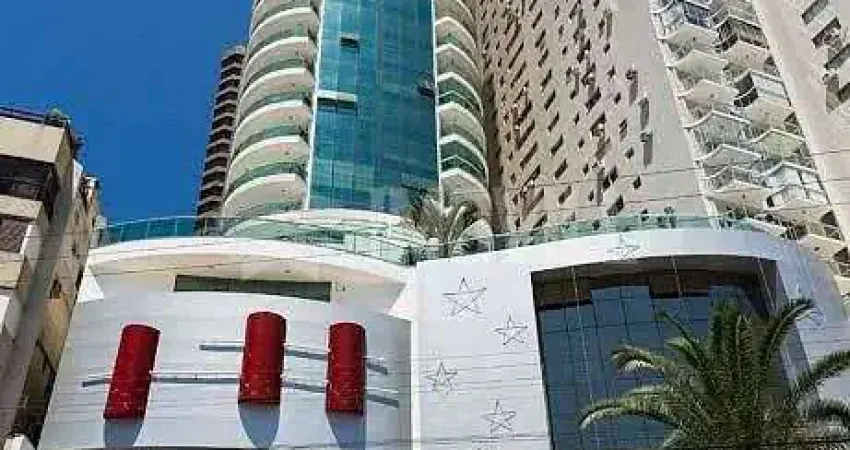 Locação temporada - alto padrão frente mar finamente mobiliado com 02 suites mais 01 dormitório dependência e 03 vagas no ed le classic residence.