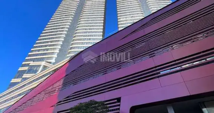 Andar alto no yachthou se residence club alto padrão com 04 suítes, dependência e linda vista cinematografica do mar.