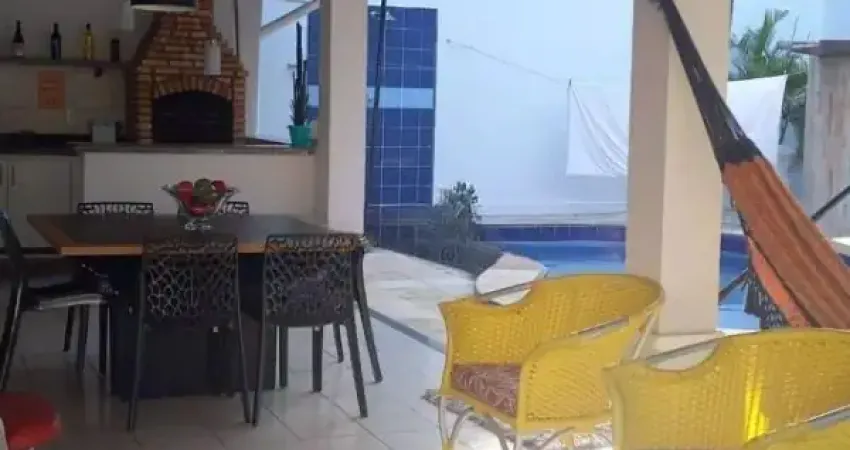 Casa em condominio fechado no eusébio 400m2 03 suites 05 banheiros 04 vagas piscina privativa