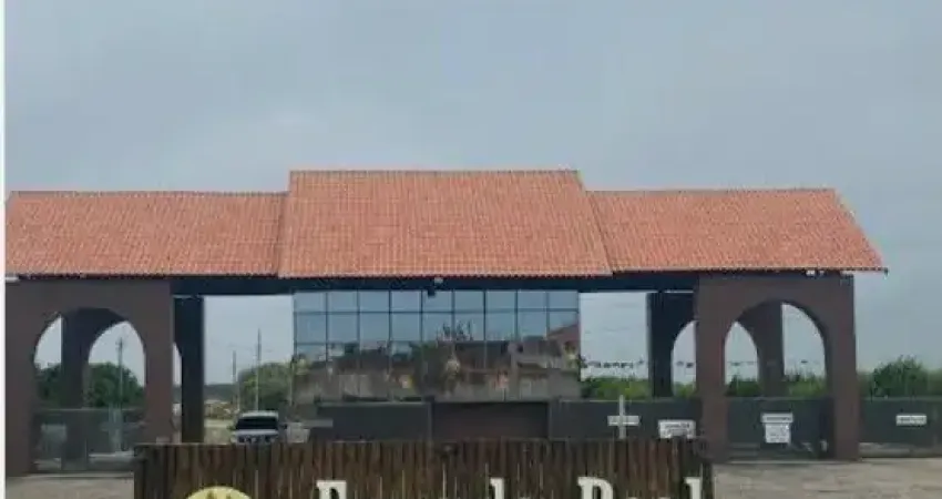 Excelente terreno de esquina na Fazenda Real Salvador