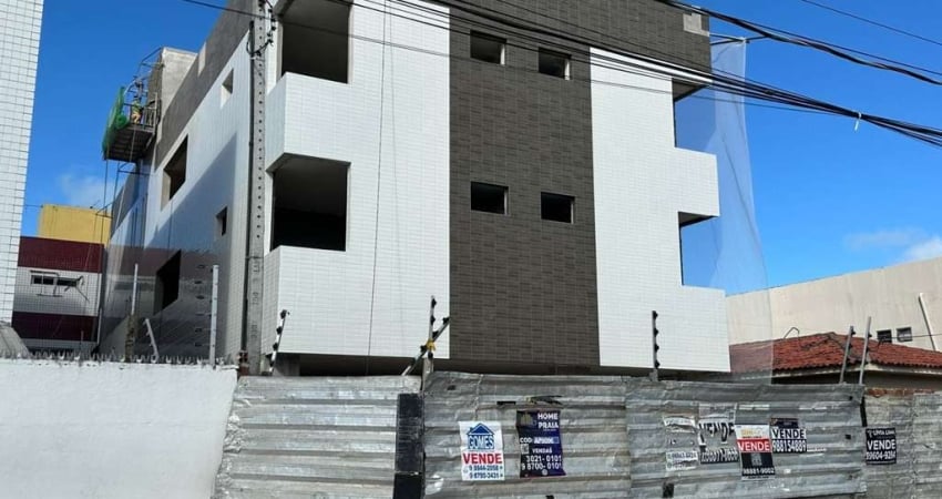 Apartamento Térreo no Bessa 2 quartos e Área Privativa em U