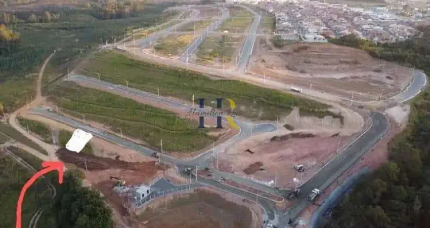Terreno à venda na Rua Adelina Monari, Vila Santo Antônio, Votorantim