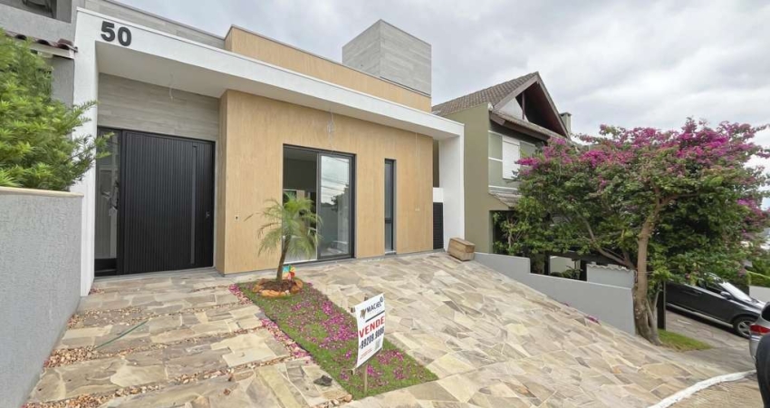 Casa Condominio em Porto Alegre, no bairro Hípica, com 3 dormitório(s), e 3 banh