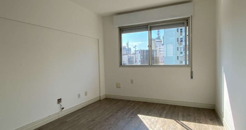 APARTAMENTO DE FRENTE, 1 DORMITÓRIO COM VAGA DE GARAGEM NA DUQUE