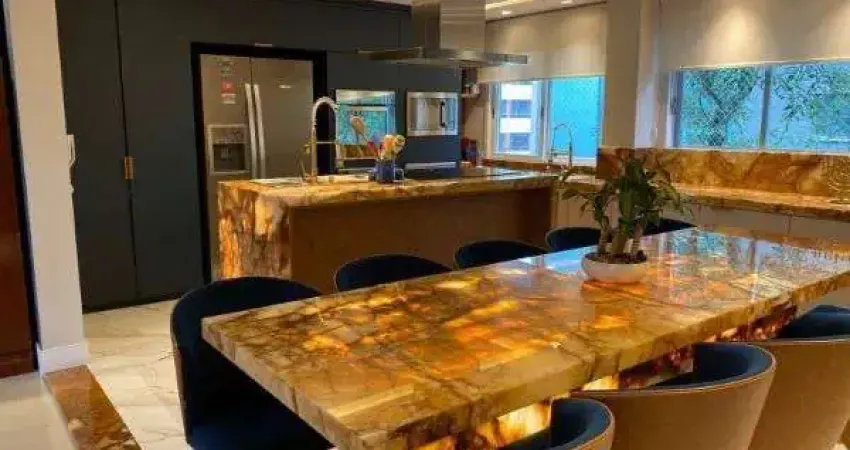 Apartamento em Porto Alegre, no bairro Petrópolis, com 3 dormitório(s), e 3 banh