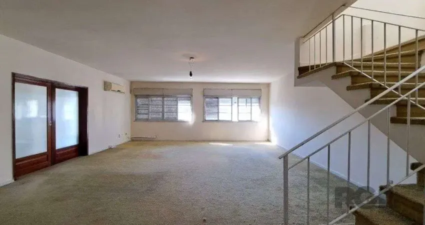 Vendo excelente cobertura com vista cinematografia, no Bairro Floresta.